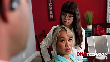 Freeuse Screen Room Threesome - CNCTEEN