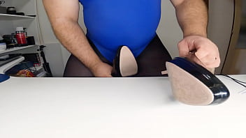 Fat daddy in one piece swimmsuit and pantyhose fucking his high heels