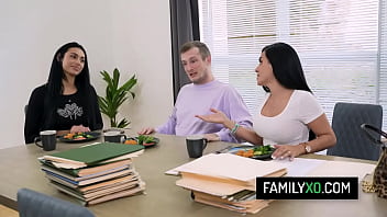 Big ass stepdaughter Ariana Starr rides on stepdad'_s hard cock while stepmom is busy