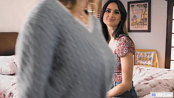 Busty lesbian doesn'_t have to decide between two girlfriends - Eliza Ibarra, Gabbie Carter and LuLu Chu