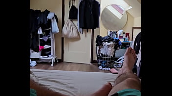 Russian Girlfriend Caught Naked Amateur Voyeur