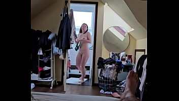 Russian Girlfriend Caught Naked Amateur Voyeur