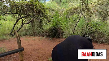 SEXY COLOMBIANA CULONA QUE ENCONTRE EN EL MONTA&Ntilde_A