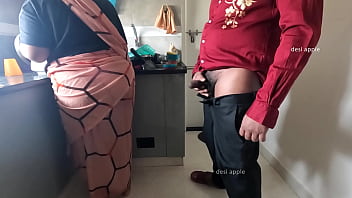 Dick flashing and jerking infront of Andhra maid Sridevi