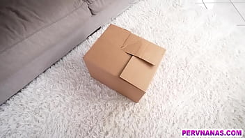 Horny stepnana Andi James asks Jimmy Michaels for assistance