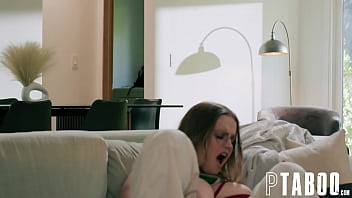 AIR B and Double D Tommy Pistol, Codi Vore