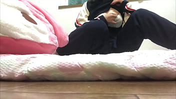 私でシコシコして精子だすの？沢山ももかの中に出してくだして。。