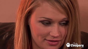 Gia Steel Loves Sucking On Dick