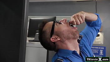 TS flight attendant Izzy Wilde bareback