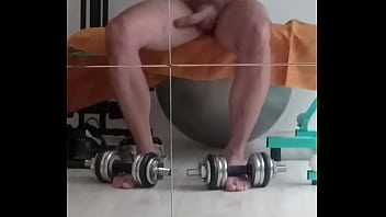 Tom Ondra Motho Shows His Body In The Gymroom