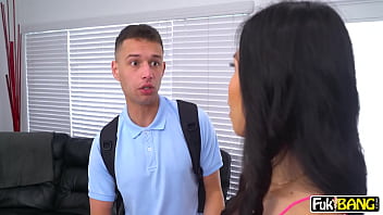 Evie Ling Empty Pussy Filled With Cum