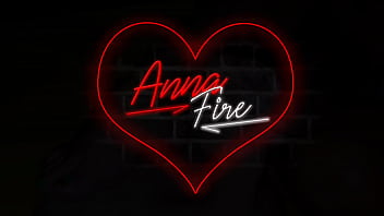 Anna Fire is fucked in the feet until they are covered with cum