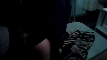 Tenemos sexo en la cama y despues en la oscuridad