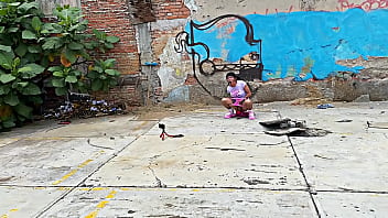 Me encontraba grabando videos para mis plataformas y de pronto llega la POLICIA, literal me detuvieron CON LOS CALZON&Eacute_S ABAJO! Muestra los v&iacute_deos!