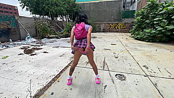 Me encontraba grabando videos para mis plataformas y de pronto llega la POLICIA, literal me detuvieron CON LOS CALZON&Eacute_S ABAJO! Muestra los v&iacute_deos!