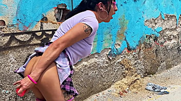 Me encontraba grabando videos para mis plataformas y de pronto llega la POLICIA, literal me detuvieron CON LOS CALZON&Eacute_S ABAJO! Muestra los v&iacute_deos!