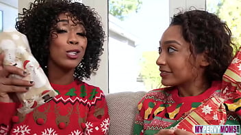 Misty Stone, Sarah Lace Her Family Holiday Session