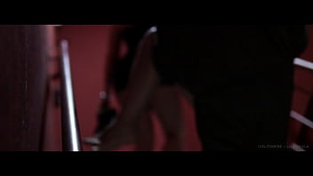 La llevo a bailar sin la autorizaci&oacute_n de mami y nos acostamos con el uber (TRAILER)