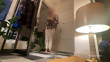 He was shoked. I wanted to seduce the delivery guy, I oiled my body and met him naked