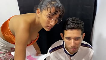 follo con mi compa&ntilde_era de trabajo en la oficina y le doy toda mi leche