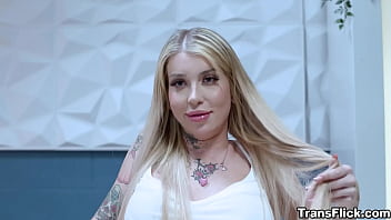 Trans Gracie Jane taste a wet pussy of model Haley Reed. Gracie and Haley conversation quickly turns to blatant flirting. Gracie uncrosses her legs giving Haley an upskirt peek that she'_s not wearing panties