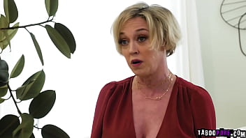 Stepmom Dee Williams helps stepson Alex Mack cum as fucks his wife Kenna James over the couch