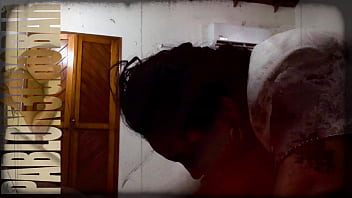 PU KE QUEEN ... I LOVE HOT STOMACH JUICE ON MY MEAT....