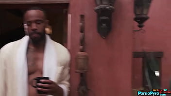 Jogging Girl Ella Reese Cheats On BF With Black Stranger Jovan Jordan