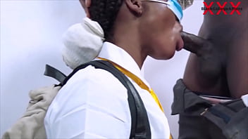 NATURAL TIT NAUGHTY  COLLEGE GIRL KNOWS HOW TO SMOKE LOUD AND BIG COCKS. FULL PART PLAYING ON RED