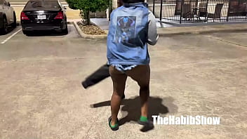 Oh wow this is going to be wild ambitious booty n pimpin in ah bonnet