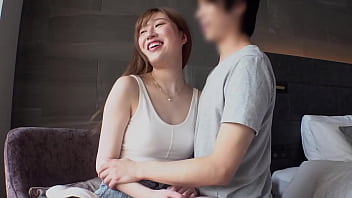 パート1【一生揉んでいたいマシュマロ巨乳ギャルとイチャラブ生えっち】ハスキーボイスの無防備ギャル(陽)が甘々ボイスでイキまくる全力アクメSEX/子宮小突きまくりの肉棒ピストンに耳を真っ赤にしながら乳首ビン勃ち絶頂中出し/セクシーランジェリーに着替えてオイルぬるぬる蕩けるような快楽性交で大量顔射【しろうとハメ撮り＃なお＃22歳＃美容師】