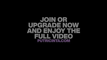 Putri Cinta Gets Multiple Orgasms in the Bathroom