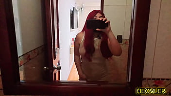 Modelando para mi amigo y nos calentamos