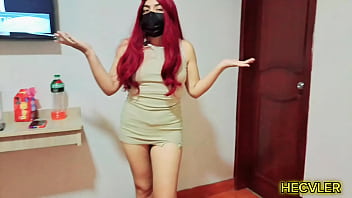 Modelando para mi amigo y nos calentamos