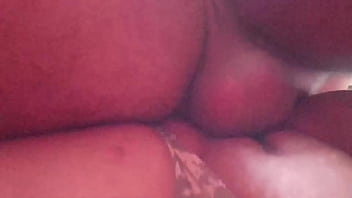 Le ofresco dinero a la empleada de servicio exhibicionista por dejarme coger Su Concha Y Su Culo Hasta Llenarla De Semen!!