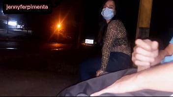 s&eacute_rio!! eu corro o risco de colocar meu pau na frente dessa jovem esperando o &ocirc_nibus... como ela vai reagir?