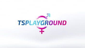 Gaby Muniz masturbating with favorite dick toy