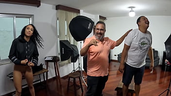 Muita sacagem durantes as grava&ccedil_&otilde_es do casal com a atriz Priscila Belini