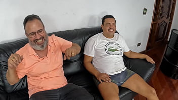 Muita sacagem durantes as grava&ccedil_&otilde_es do casal com a atriz Priscila Belini