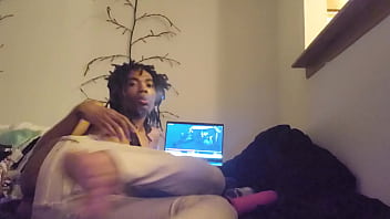 Olga Boo Bluka (Tavaius) Watching Shows