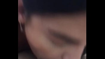 Chupandole rico a mi compa&ntilde_ero de la U