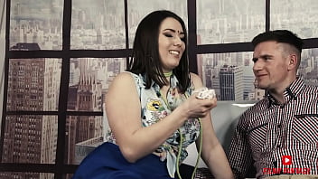 हम तुम एक कमरे में बंद हो और चाबी खो जाए