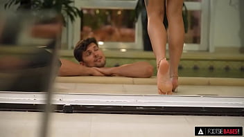 FOOTSIE BABES - Sexy Veronica Leal With Her Pretty Feet Wants A Cock In Her Ass