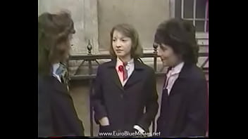 La pubert&eacute_ sensuelle -1983 Full Movie