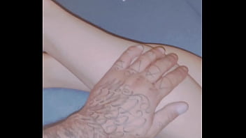 Step-daddy&rsquo_s giving a massage to femboy&rsquo_s sexy body