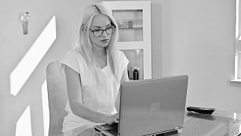 Horny Nurse Brill Barbie Seduces Dirty Doctor Karter Into Fast And Furious Fucking GP2585