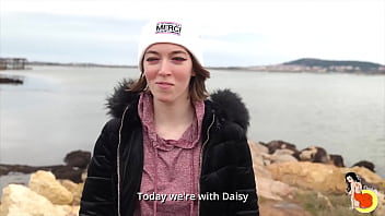 Game Streamer girl Daisy gets a hard assfuck