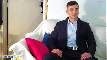 Athletic male came for a solo, he gets massaged and more !