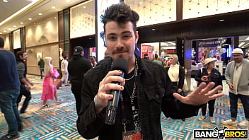 BANGBROS - Logan Xander @ The 2023 AVN Awards With Pornstars Blake Blossom, Valerica Steele, Brenna Mckenna And More!