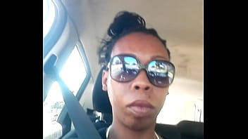 Pussy flashing in the car
